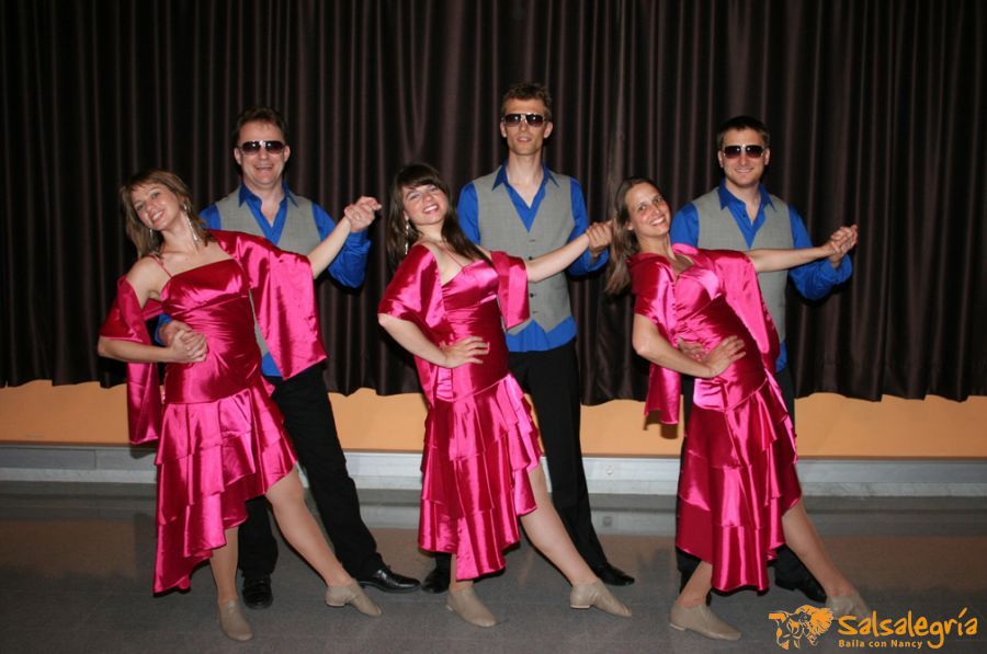 danceteam-salsalegria-bcn-2010-team-2.jpg