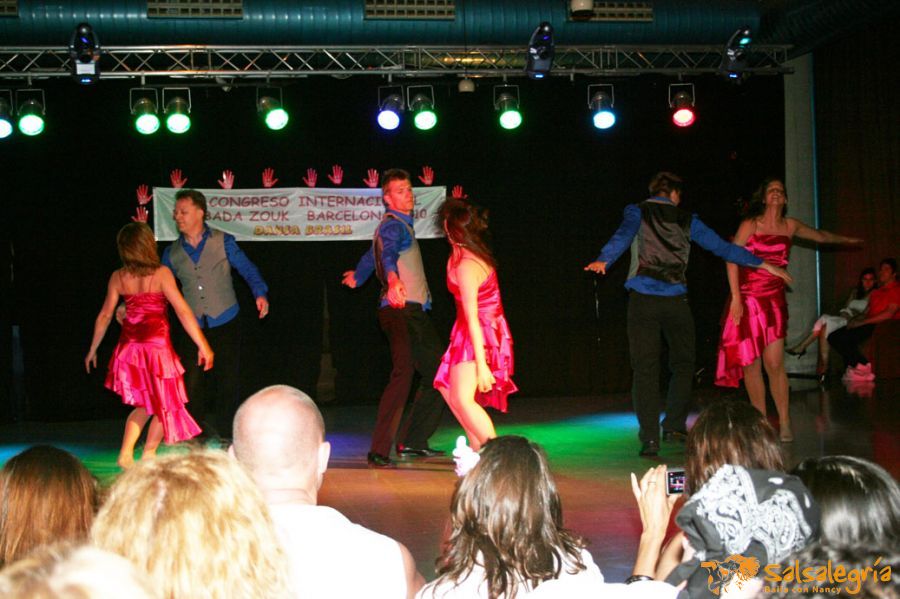 danceteam-salsalegria-zouk-show-bcn-2010-040-web.jpg